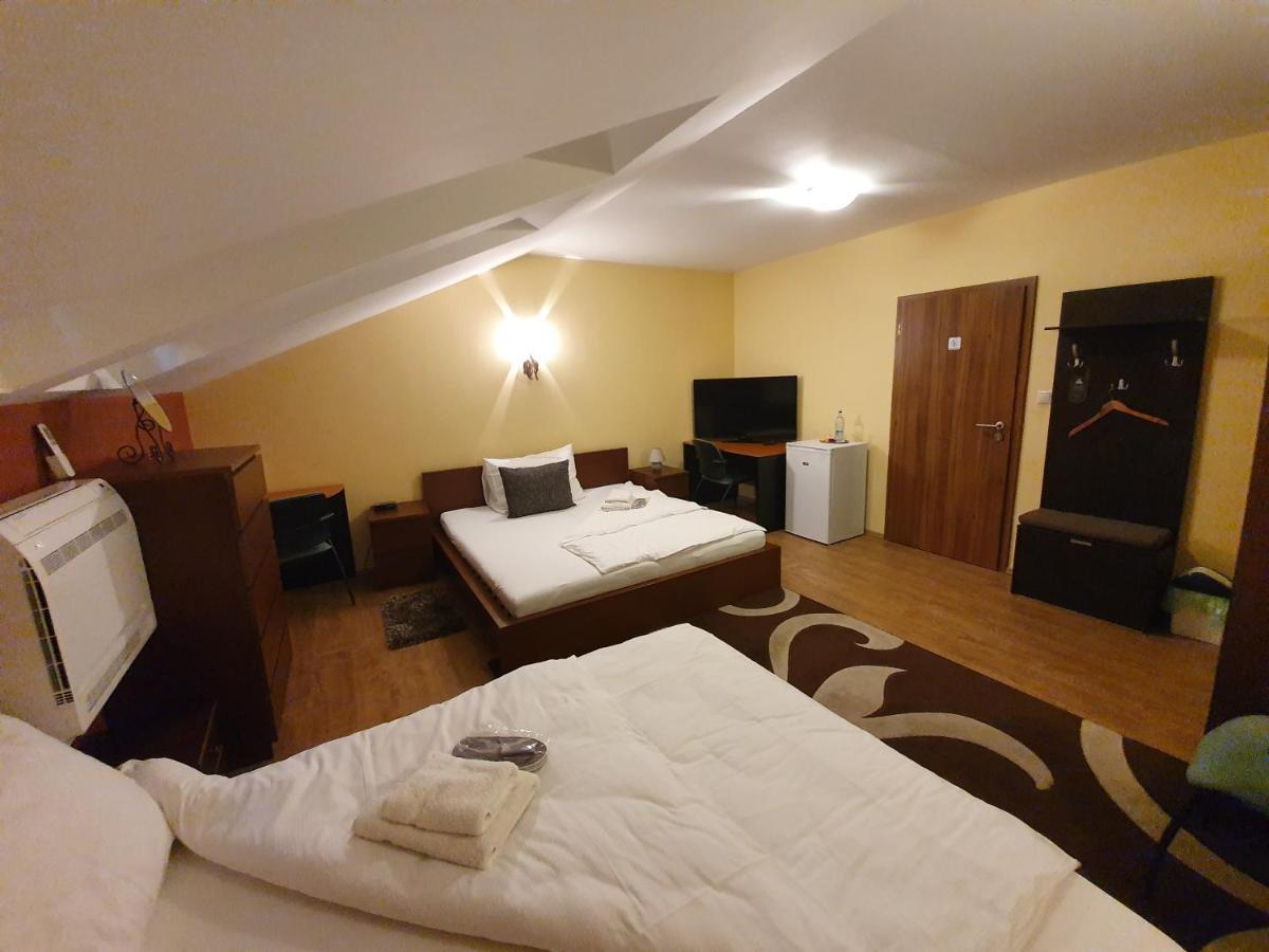 Agropenzion 7Divov Dolna Krupa Exterior foto